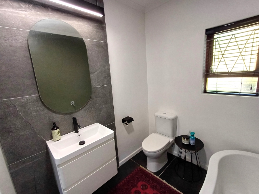 4 Bedroom Property for Sale in Winterhoek Park Eastern Cape